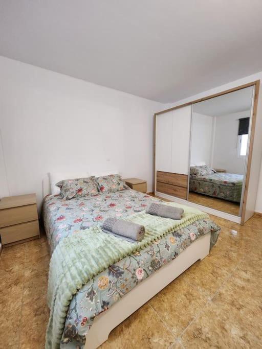 Lujoso Apartamento Vacacional Apartment Carrizal Bagian luar foto